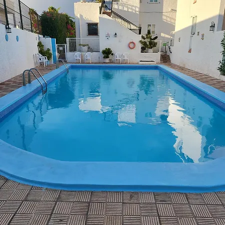 1 минута до пляжа, кондиционер, барбекю, Wi-fi Playa de las Americas (Tenerife)