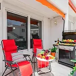 Lägenhet 1 минута до пляжа, кондиционер, барбекю, Wi-fi Playa de las Americas (Tenerife)