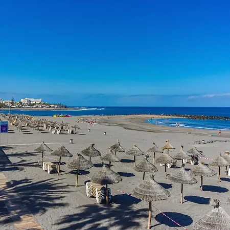 Lägenhet 1 минута до пляжа, кондиционер, барбекю, Wi-fi