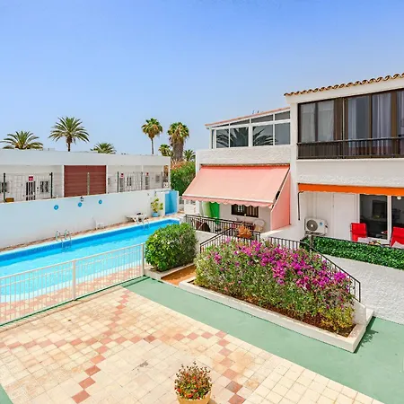 Apartament 1 минута до пляжа, кондиционер, барбекю, Wi-fi