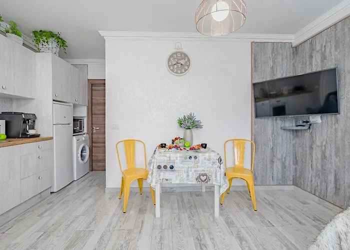 1 минута до пляжа, кондиционер, барбекю, Wi-fi Apartment Playa de las Américas